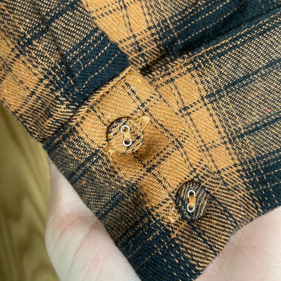 Emory Park Plaid Crop Top - Picture 6 of 9